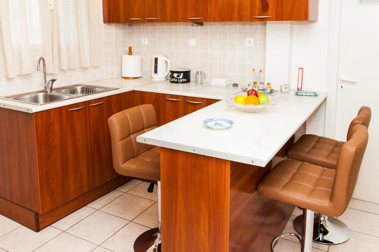 Vintage Apartment In Downtown Athens! Atenas Exterior foto