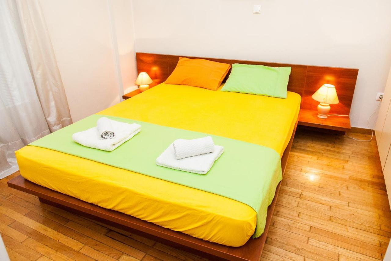 Vintage Apartment In Downtown Athens! Atenas Exterior foto